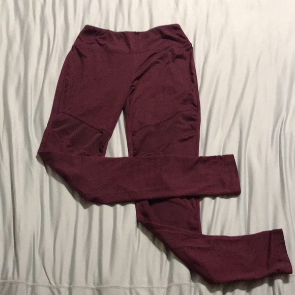 Workout pants lot - Picture 8 of 9